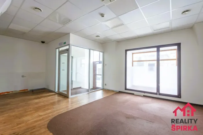 Pronájem kanceláře, Moravská Třebová - Město, nám. T. G. Masaryka, 129 m2