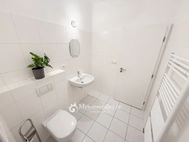 Prodej bytu 2+kk, Znojmo, Růžičkova, 38 m2