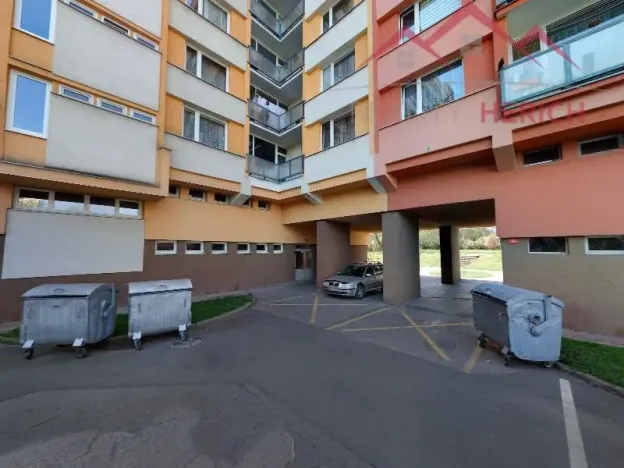 Pronájem bytu 2+1, Chomutov, Bezručova, 65 m2