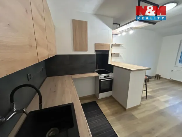 Pronájem bytu 1+kk, Milevsko, Masarykova, 30 m2