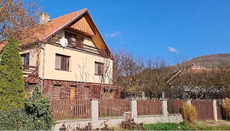 Prodej rodinného domu, Lomnička, 300 m2