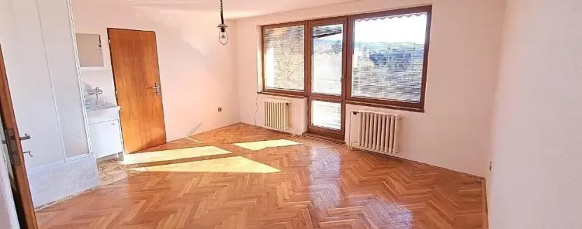 Prodej rodinného domu, Lomnička, 300 m2