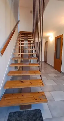 Prodej rodinného domu, Lomnička, 300 m2