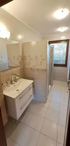 Prodej rodinného domu, Lomnička, 300 m2