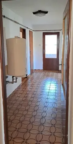 Prodej rodinného domu, Lomnička, 300 m2