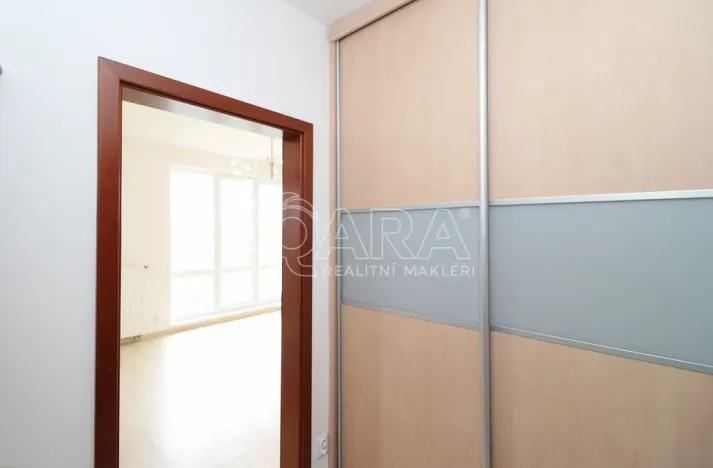 Pronájem bytu 2+kk, Praha - Suchdol, Holubí, 44 m2