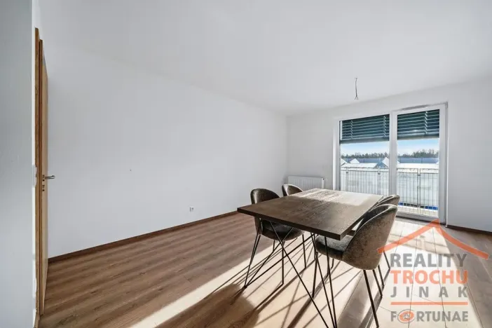 Prodej bytu 2+kk, Hradec Králové, Antonína Petrofa, 56 m2