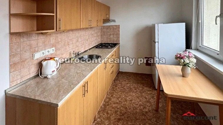 Pronájem bytu 1+1, Praha - Strašnice, U krbu, 34 m2
