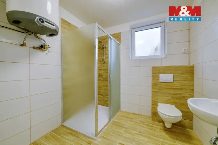 Prodej rodinného domu, Luby, Revoluční, 218 m2