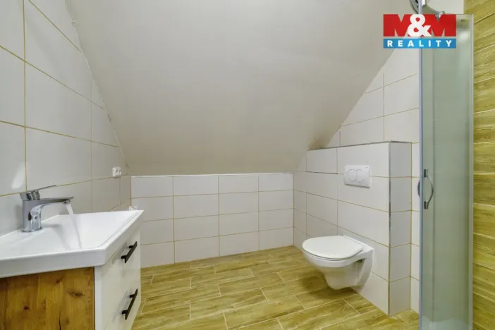 Prodej rodinného domu, Luby, Revoluční, 218 m2