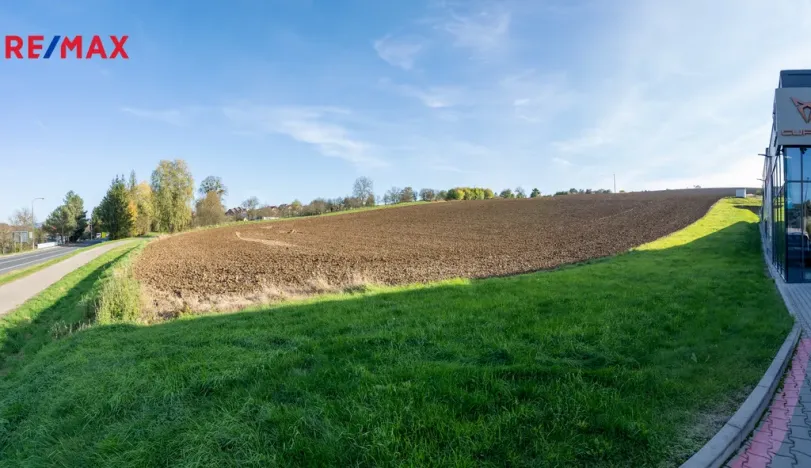 Prodej komerčního pozemku, Lípa, 3200 m2