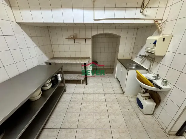 Prodej komerční nemovitosti, Chomutov, Příční, 400 m2