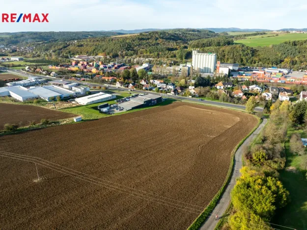 Prodej komerčního pozemku, Lípa, 3600 m2