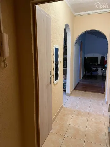 Pronájem bytu 2+1, Tisová, 57 m2