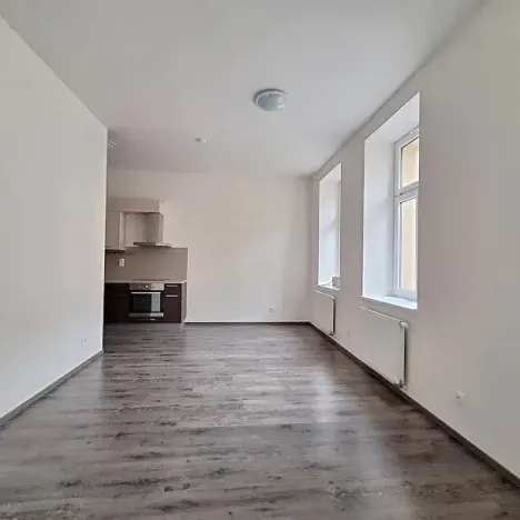 Pronájem bytu 2+kk, Praha - Holešovice, Na Maninách, 46 m2