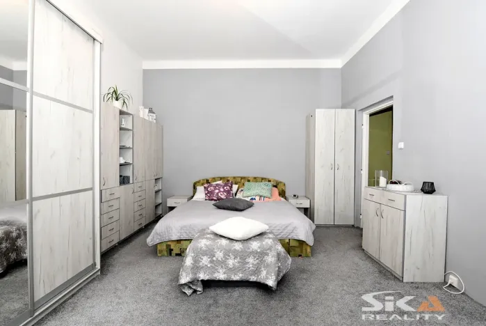 Prodej bytu 2+1, Louny, Husova, 76 m2