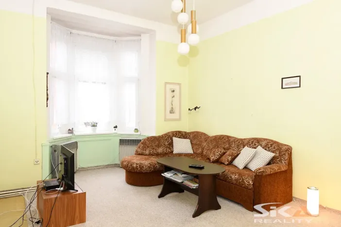 Prodej bytu 2+1, Louny, Husova, 76 m2