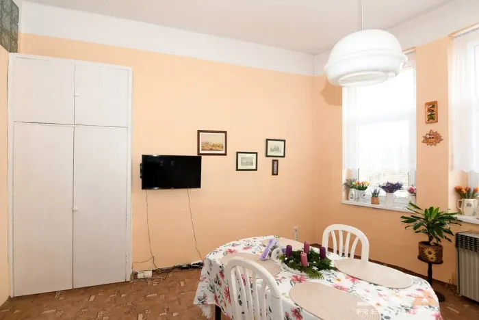 Prodej bytu 2+1, Louny, Husova, 76 m2