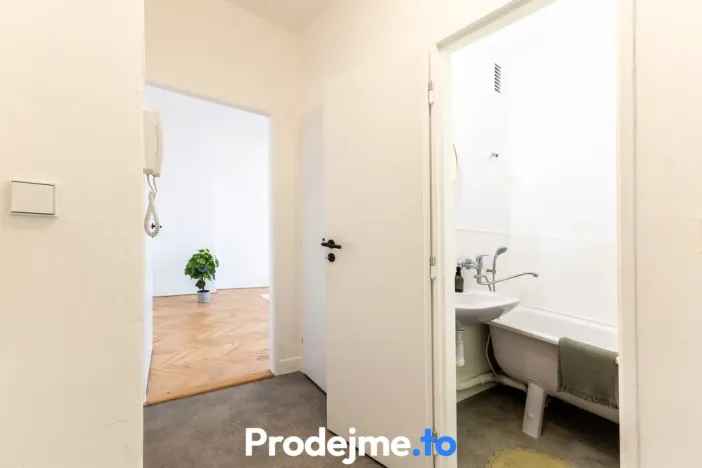 Prodej bytu 2+1, Znojmo, 17. listopadu, 51 m2