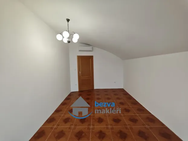 Pronájem bytu 2+1, Pardubice, 17. listopadu, 63 m2