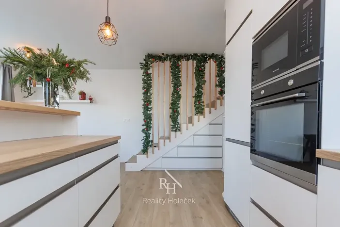 Prodej bytu 5+kk, Unhošť, Buková, 115 m2