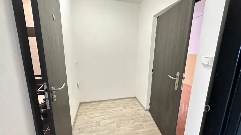 Pronájem bytu 1+kk, Teplice, Čs. dobrovolců, 33 m2