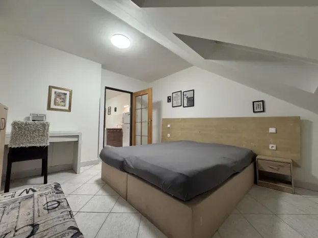 Pronájem bytu 2+kk, Praha - Smíchov, U Santošky, 50 m2