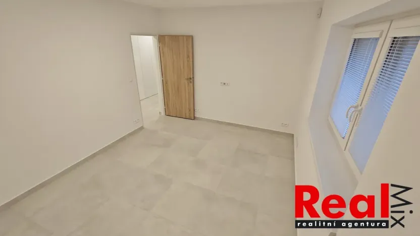 Pronájem bytu 3+kk, Nebovidy, 85 m2