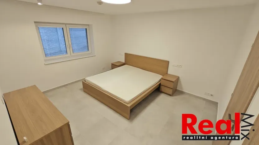 Pronájem bytu 3+kk, Nebovidy, 85 m2