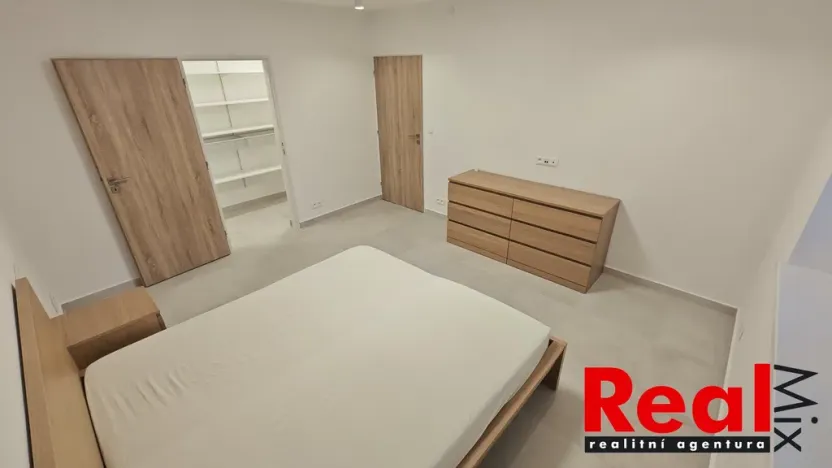 Pronájem bytu 3+kk, Nebovidy, 85 m2