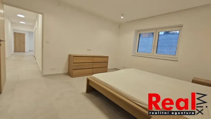 Pronájem bytu 3+kk, Nebovidy, 85 m2