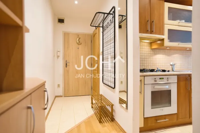 Prodej bytu 2+1, Olomouc, Tovární, 53 m2