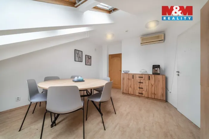 Pronájem kanceláře, Plzeň - Východní Předměstí, Slovanská, 73 m2