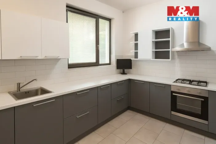 Prodej ubytování, Březí, Na štěrkách, 208 m2