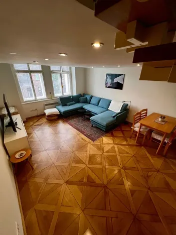 Pronájem bytu 1+1, Praha - Smíchov, Na Valentince, 44 m2