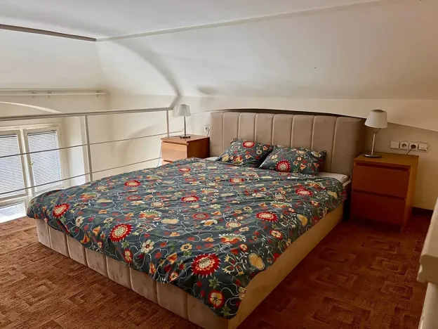 Pronájem bytu 1+1, Praha - Smíchov, Na Valentince, 44 m2