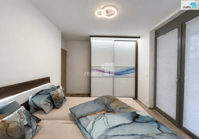 Pronájem bytu 3+kk, Praha - Vysočany, Ivana Hlinky, 95 m2