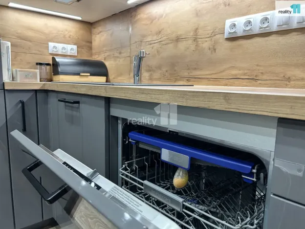 Pronájem bytu 3+kk, Praha - Vysočany, Ivana Hlinky, 95 m2