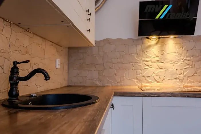 Prodej bytu 3+1, Milovice, Braniborská, 68 m2