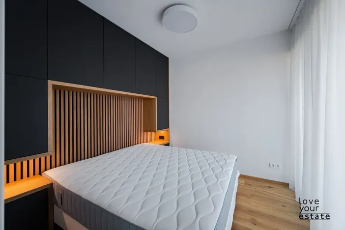 Pronájem bytu 2+kk, Praha - Košíře, Starokošířská, 40 m2