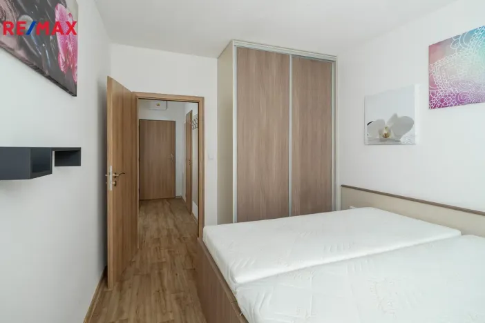 Prodej bytu 2+kk, Všemina, 45 m2