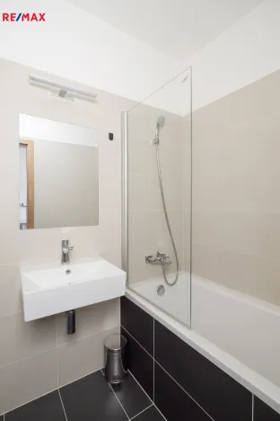 Prodej bytu 2+kk, Všemina, 45 m2