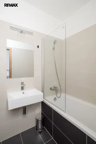 Prodej bytu 2+kk, Všemina, 45 m2
