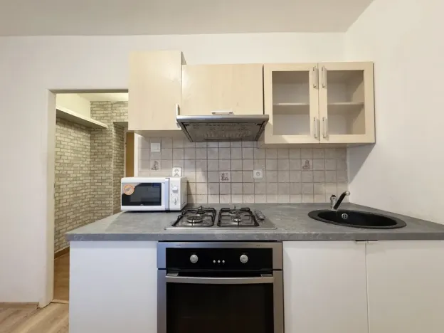 Pronájem bytu 1+1, Kladno - Kročehlavy, Vodárenská, 29 m2