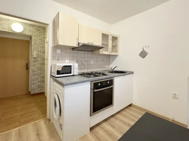 Pronájem bytu 1+1, Kladno - Kročehlavy, Vodárenská, 29 m2