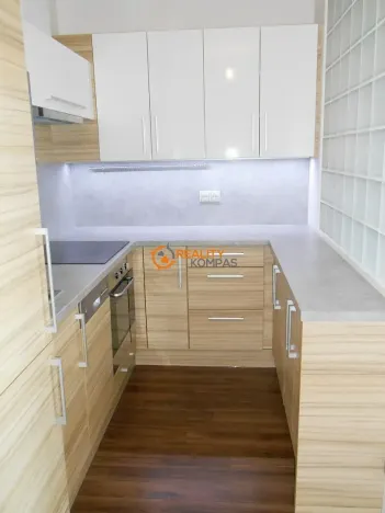 Pronájem bytu 2+kk, Hodonín, Čajkovského, 56 m2