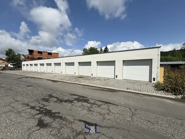 Pronájem garáže, Jablonec nad Nisou, K Černé studnici, 18 m2