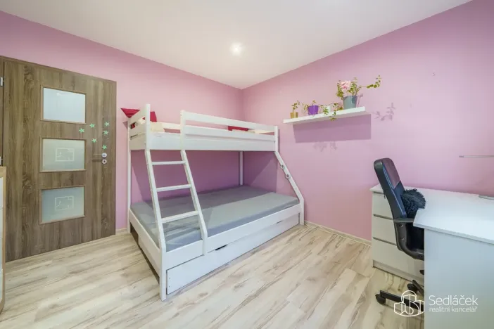 Prodej bytu 3+1, Sokolov, Spartakiádní, 69 m2