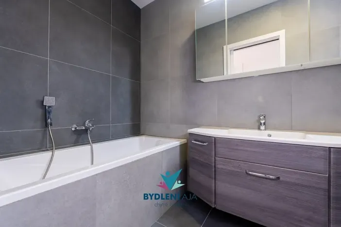 Prodej rodinného domu, Dubí, V Aleji, 206 m2