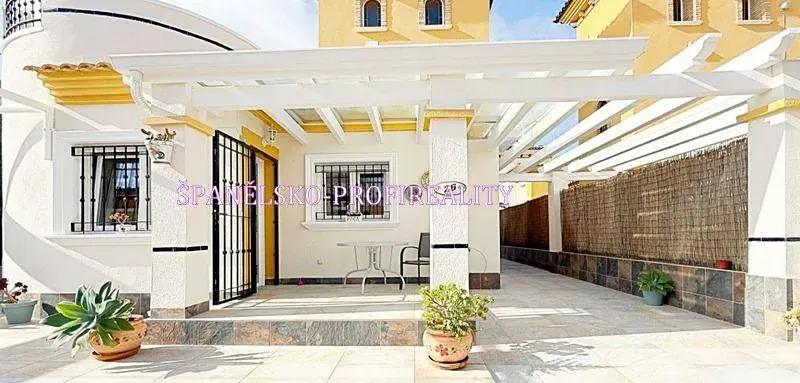 Prodej rodinného domu, Alicante, Španělsko, 105 m2